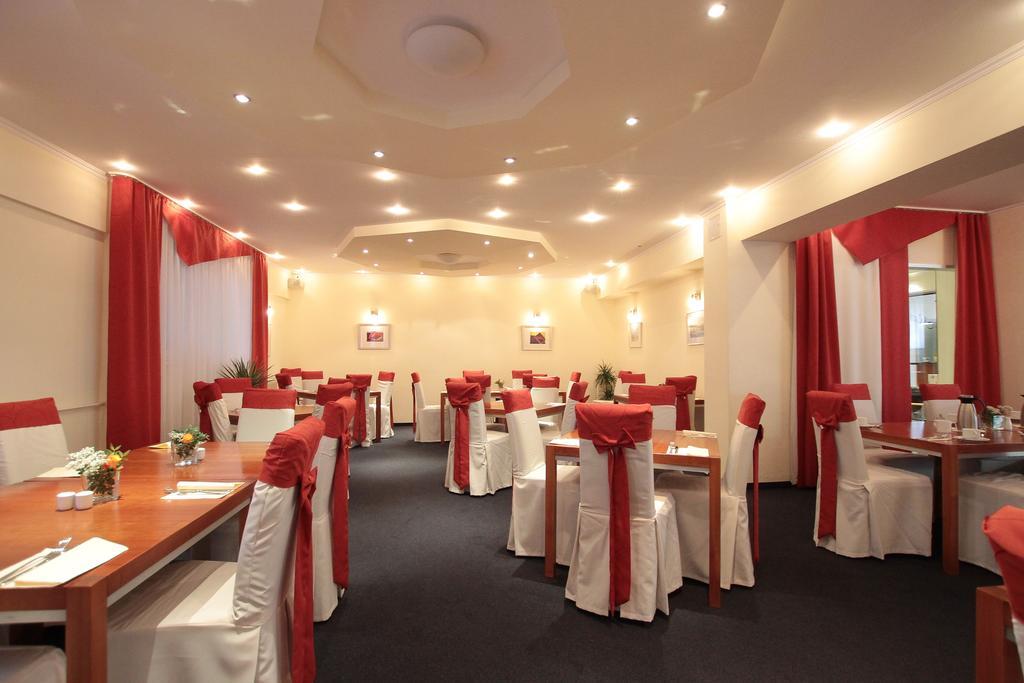 Ib Hotel Am Wallgraben Штутгарт Экстерьер фото